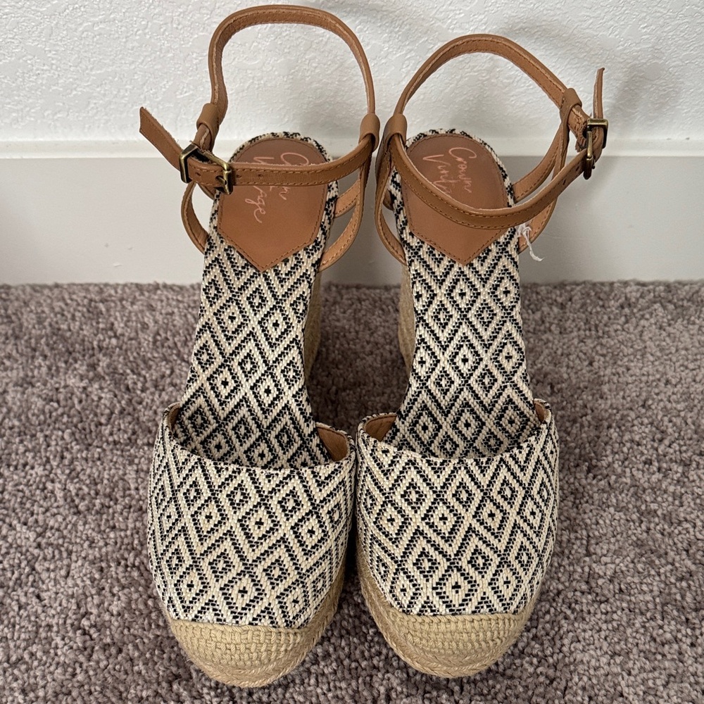 Chic Espadrille Wedge Sandals - Tan and Black